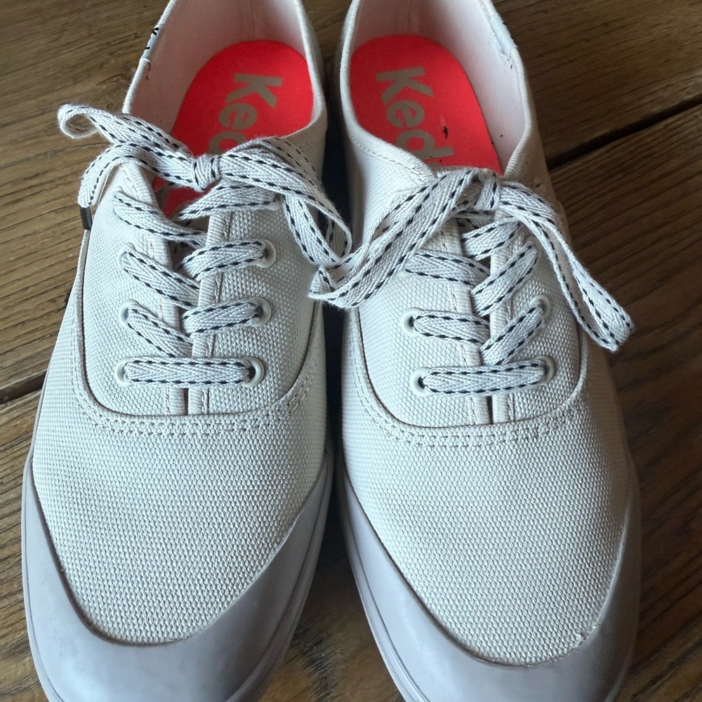 Keds Off-White Canvas Sneakers with Red Insole